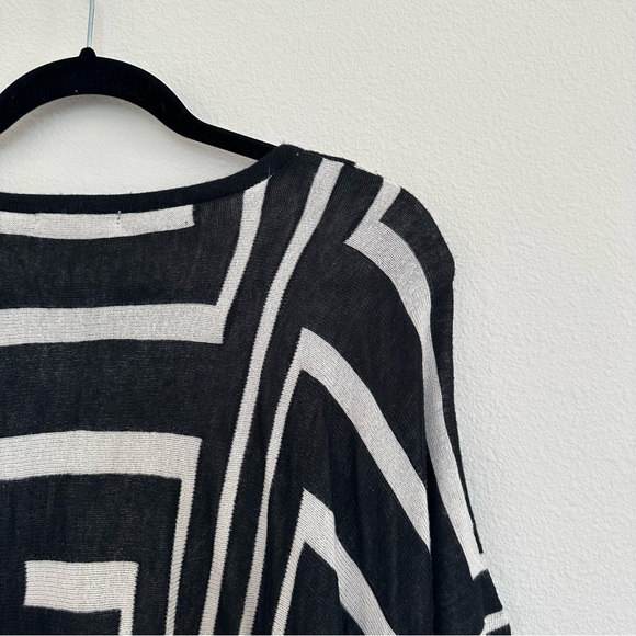 ANGL Jacket w/ Button Closure Sleeves - Picture 4 of 6